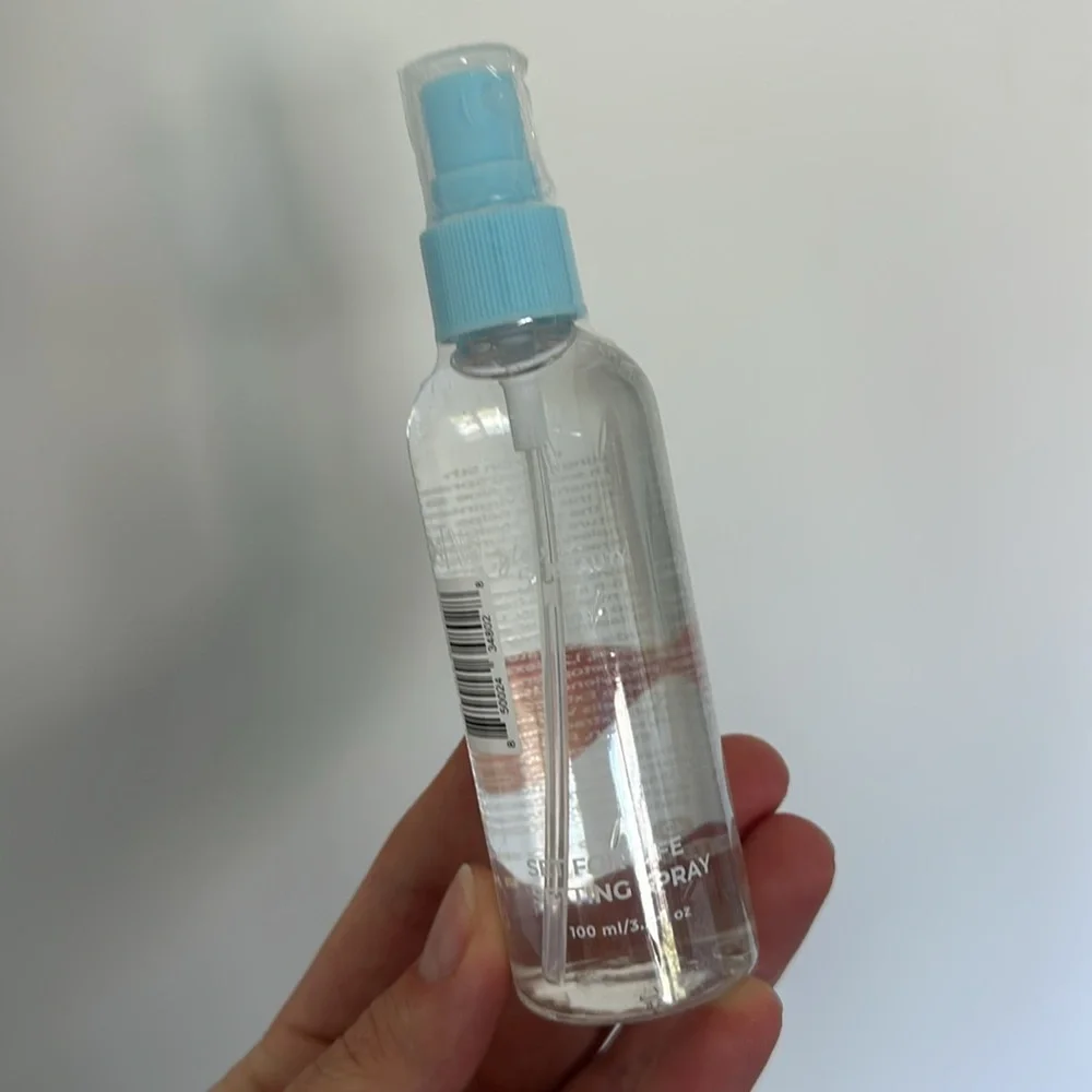 GLOW ON 5TH Set For Life Setting Spray NWT